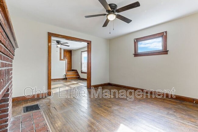 Building Photo - 254 S Wayne Ave