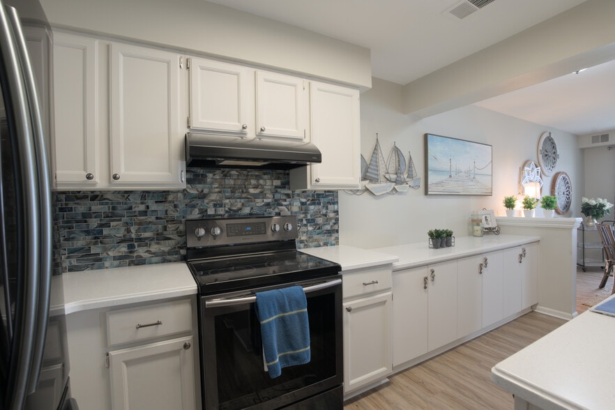 Building Photo - 3553 Port Cove Dr
