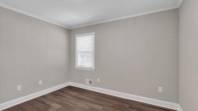 Building Photo - 557 Mantoloking Rd