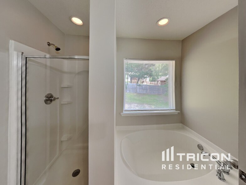 Building Photo - 3101 Cynthiana Ct