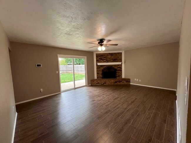 Building Photo - 12224 SW 14th St