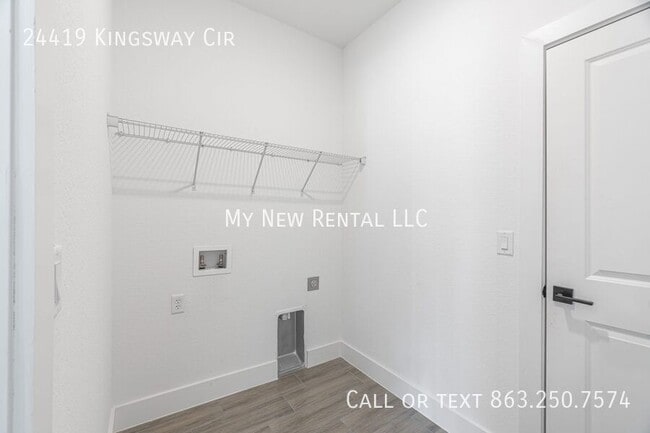 Building Photo - 24419 SW Kingsway Cir