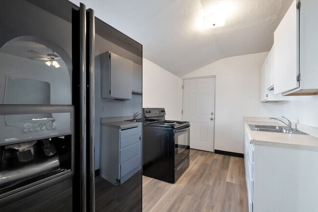 Building Photo - Eccles-Triplex