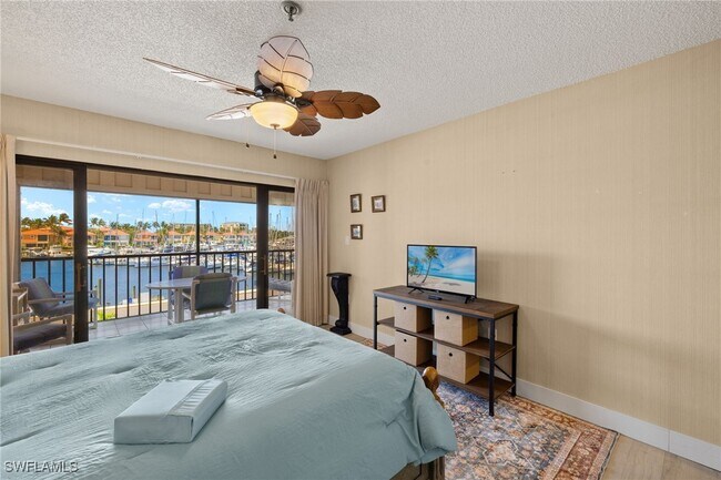 Building Photo - 3170 Matecumbe Key Rd