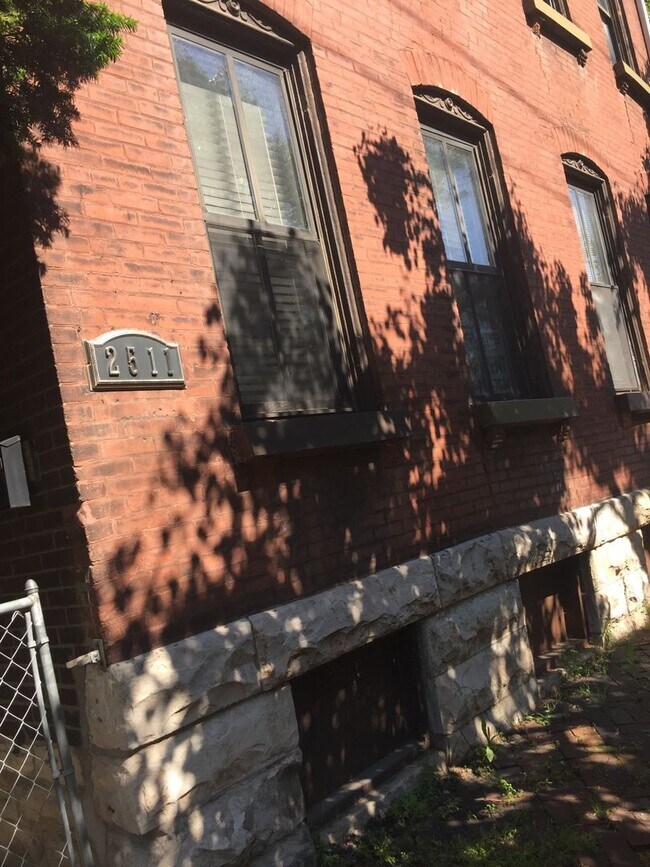 Building Photo - 2511-2513-2513 S 9th St