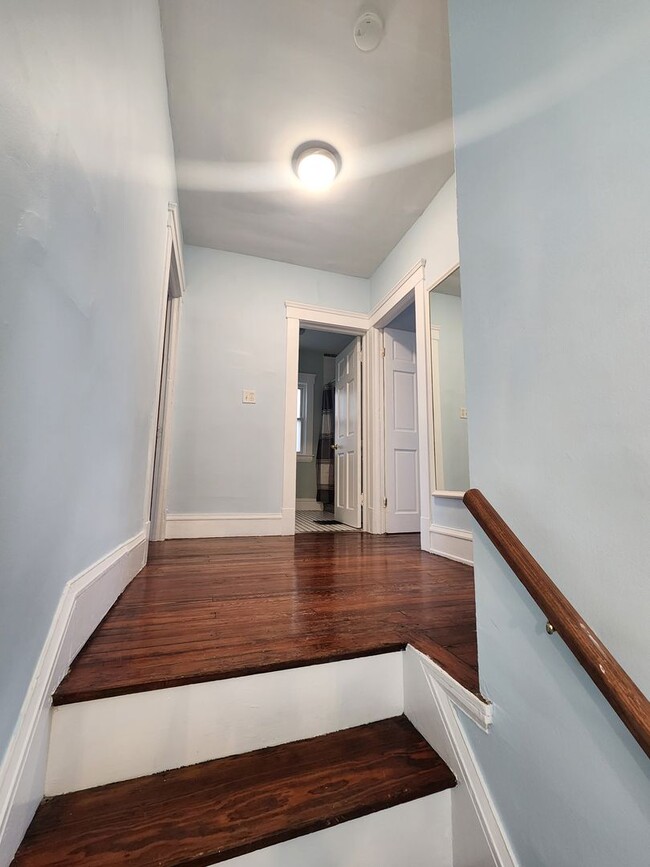 Building Photo - Welcome Home to Ohio City's Historic Charm!