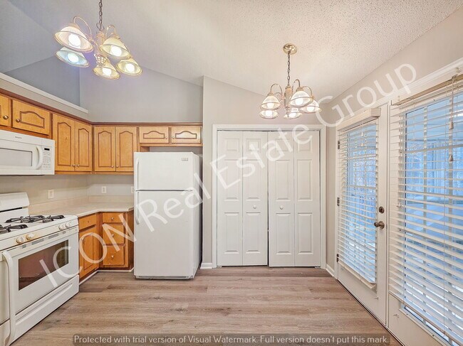 Building Photo - 3/2.5 home on large lot -Powder Springs