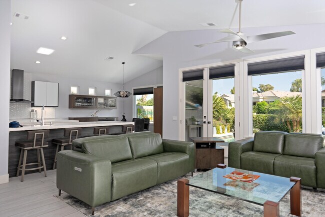 Building Photo - 67718 S Laguna Dr
