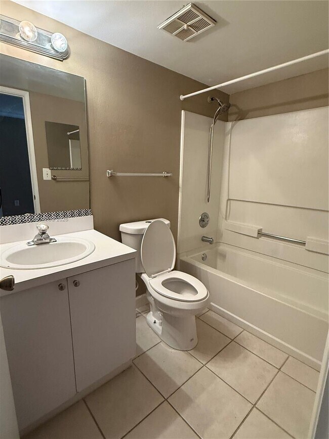 Building Photo - 7165 NW 186th St