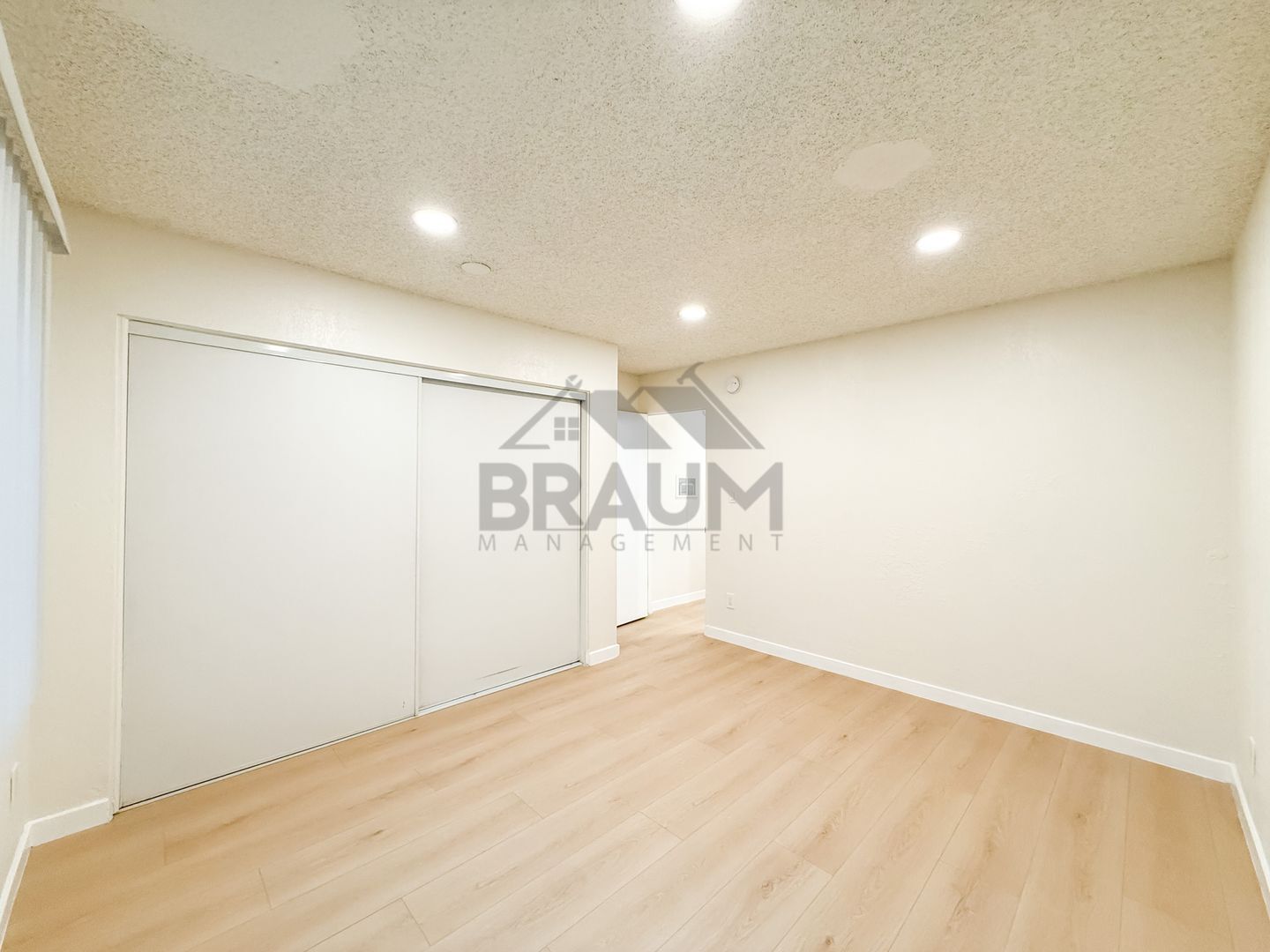 Building Photo - 4632 Laurel Canyon Blvd