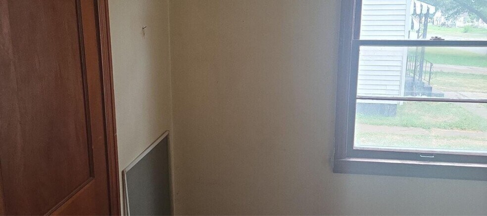 Building Photo - 1034 S Tonti Cir