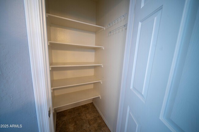 Building Photo - 11725 W Flanagan St