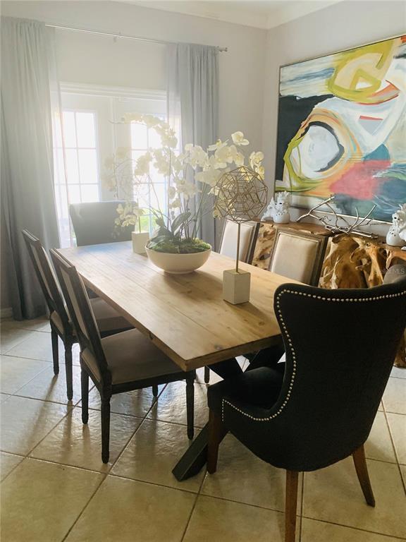 Building Photo - 319 N Hampton Ave