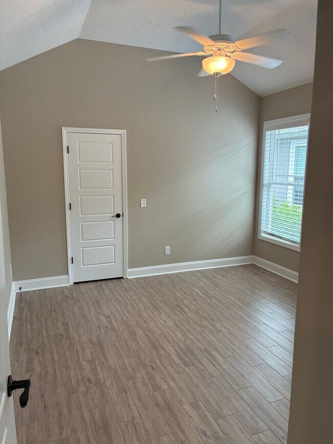 Building Photo - 116 Ryan Nicholas Dr