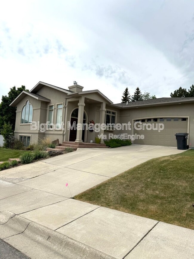 Building Photo - 24 Reeders Village Dr