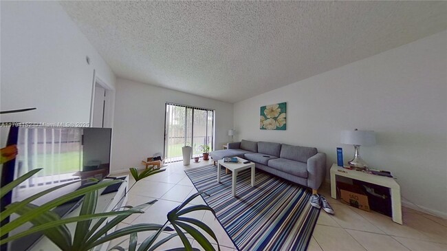 Building Photo - 21904 Lake Forest Cir