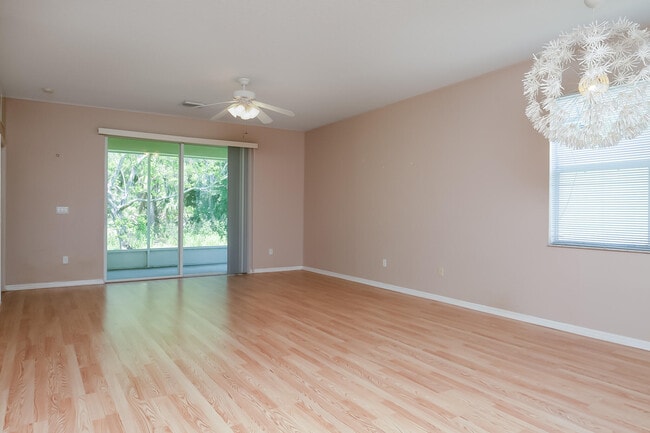 Building Photo - 309 SW Tomoka Springs Dr