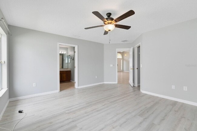 Building Photo - 12 Sawfish Ln