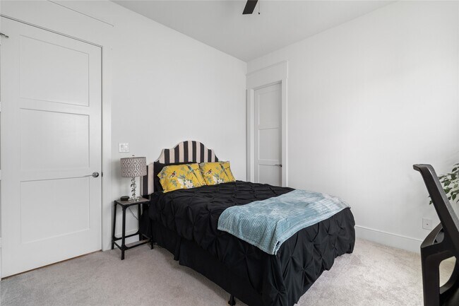 Building Photo - 9809 Blissful Pr Ln