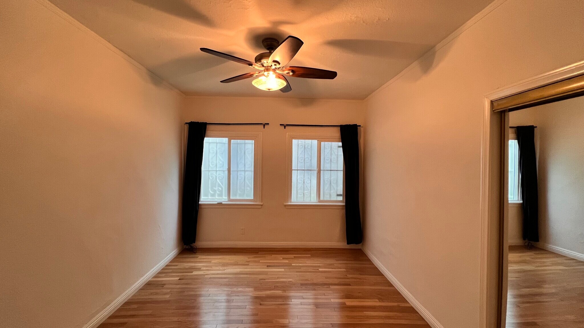 Bedroom 2 - 714 N Edinburgh Ave