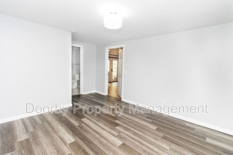 Building Photo - 1313 Timbercrest Ln