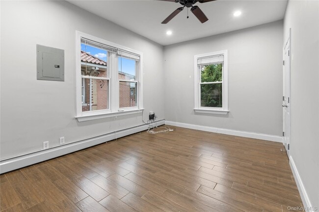 Building Photo - 148 W Walnut St