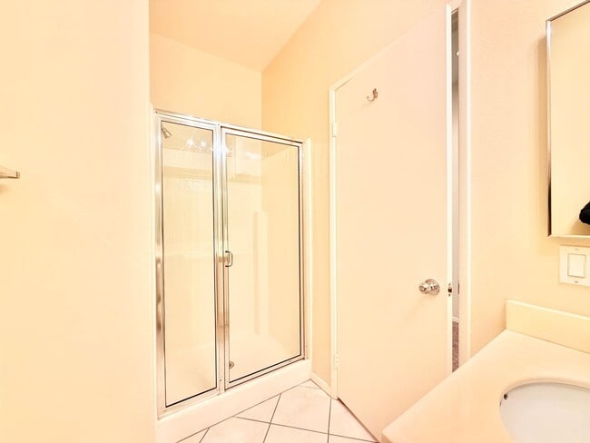 Building Photo - 938 S Country Glen Way