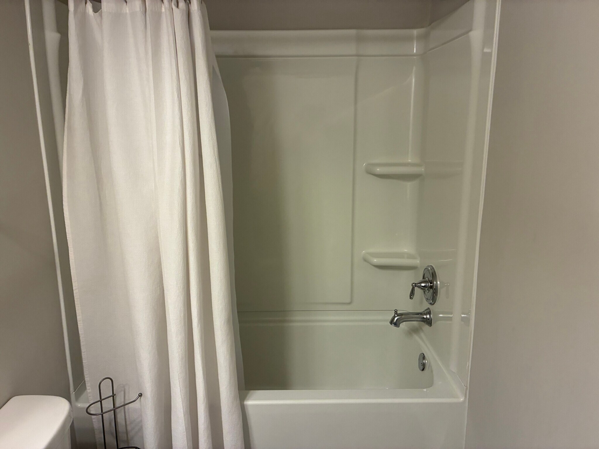 Building Photo - Room in Townhome on The Way Pl