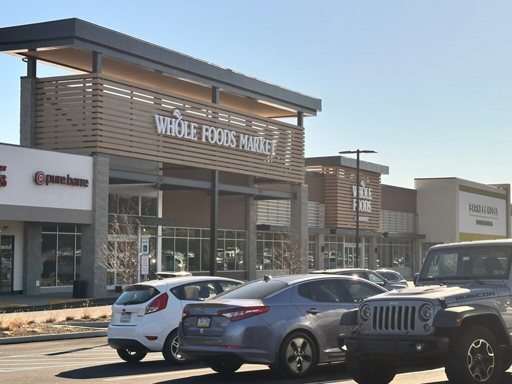 Only 9 minutes from the newly opened Whole Foods—fresh shopping at your fingertips - 55 Providence Ave
