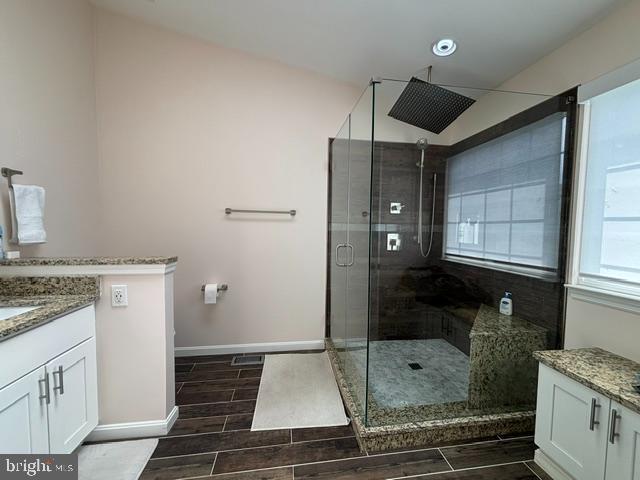 Building Photo - 10148 Vanderbilt Cir