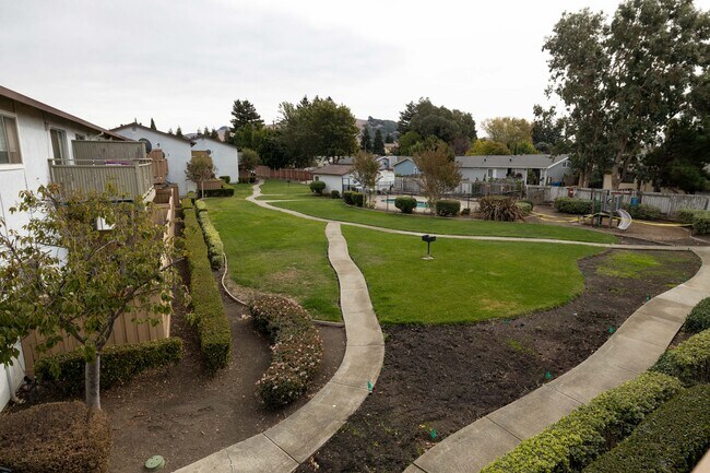 Building Photo - 300 American Canyon Rd
