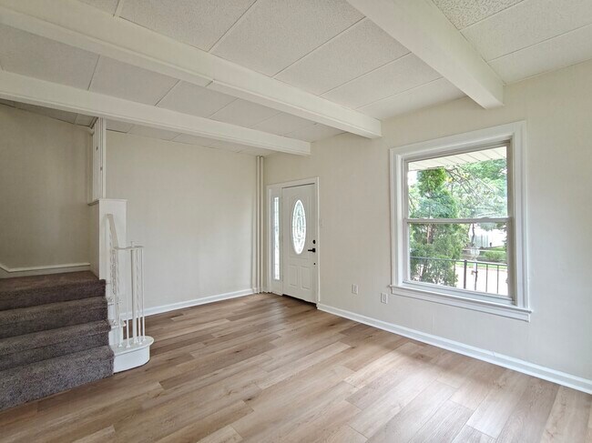 Building Photo - 2146 44th St