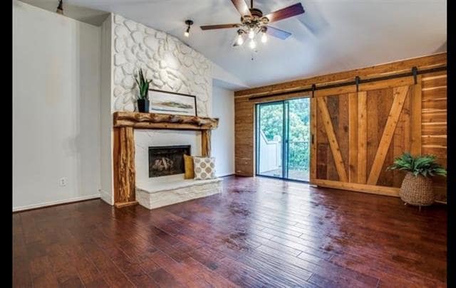 Building Photo - 2032 Signal Ridge Pl