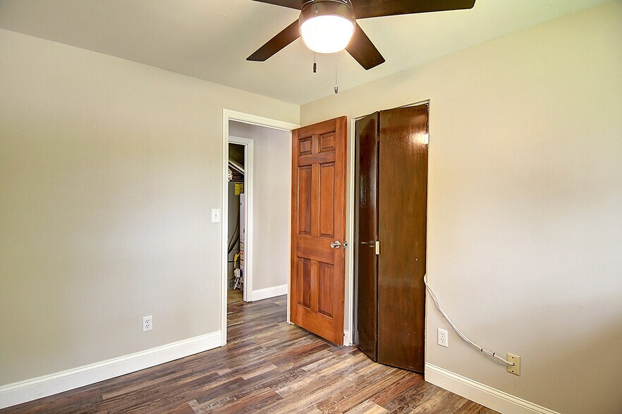 Building Photo - 7371 Cedar Knolls Dr