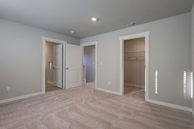 Building Photo - Beautiful 4bd, 3.25ba Home Available in Great Community!