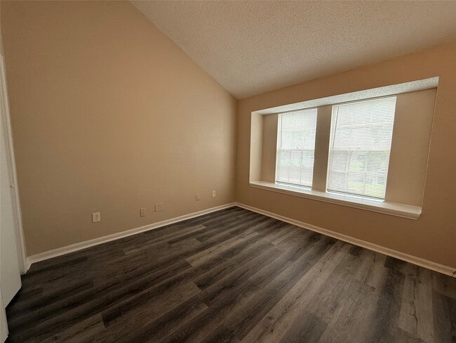 Building Photo - 11530 Springshire Dr
