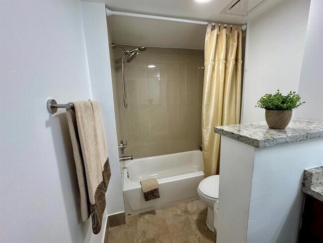 Building Photo - 1256 S Military Trail