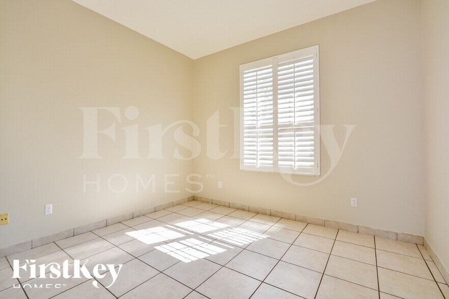 Building Photo - 13455 Lake Turnberry Cir