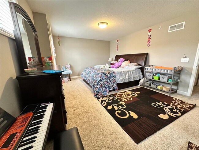 Building Photo - 4791 Martingale Dr
