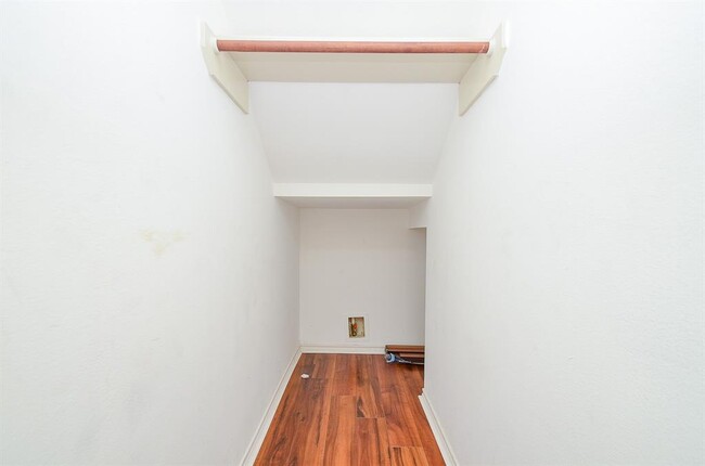 Building Photo - 5313 Ave J-