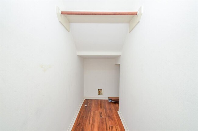 Building Photo - 5313 Avenue J St