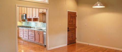 Building Photo - 539 Woodcrest Dr