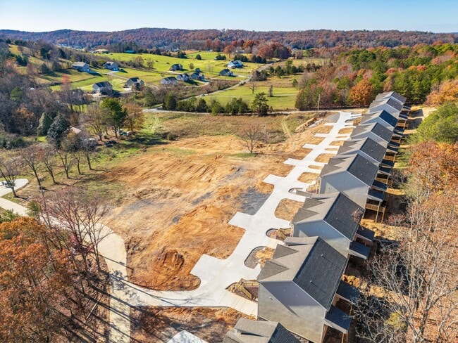 Building Photo - 381 Hungry Hollow Rd SE
