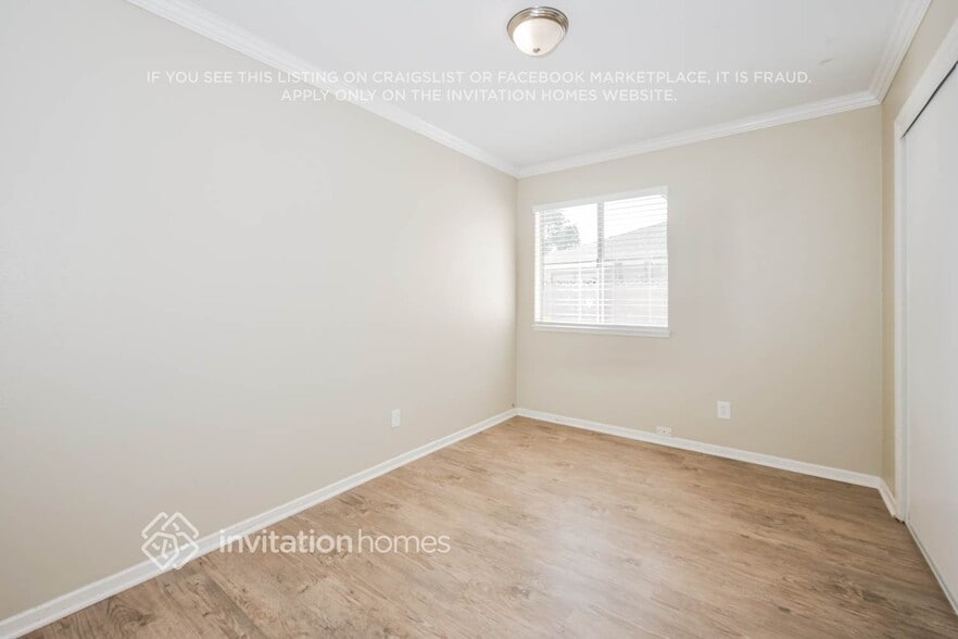 Building Photo - 2010 San Benito St