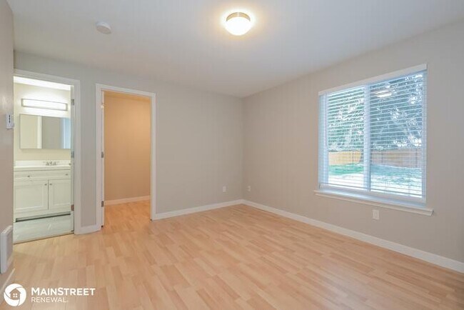 Building Photo - 12009 163rd St Ct E