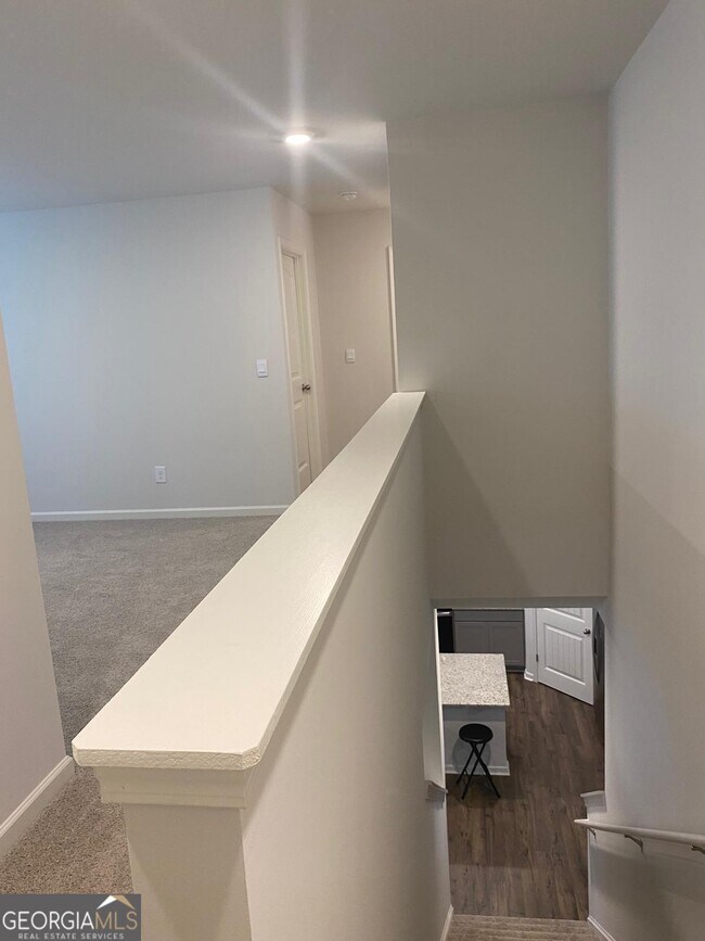 Building Photo - 8282 Castleton Dr