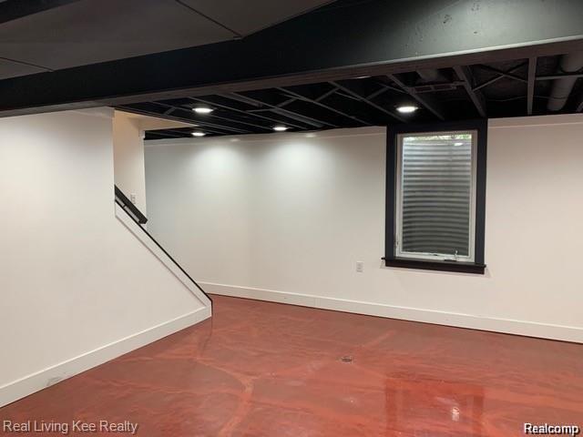 Building Photo - 1639 Brentwood