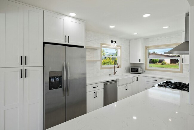 Building Photo - 4812 Laurette St