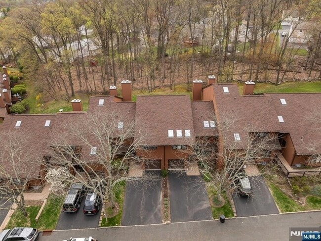 Building Photo - 87 Sullivan Dr