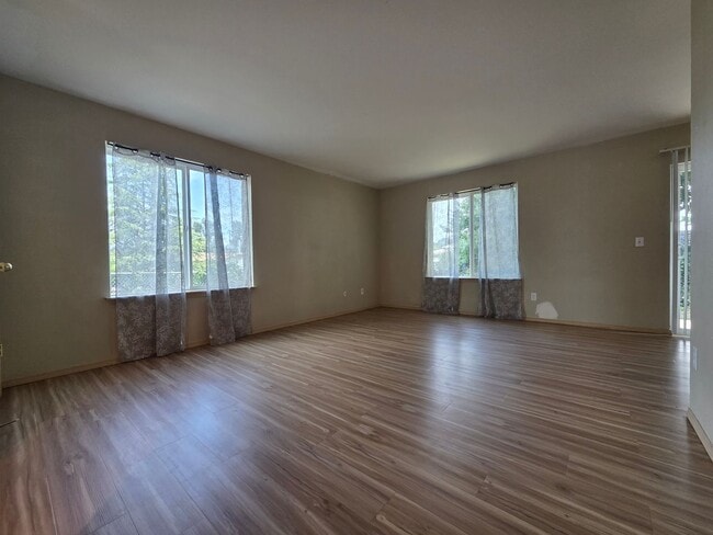 Building Photo - 3506 I St NE